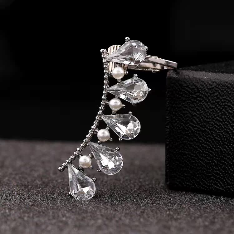 Pearl Zircon Crystal Diamond Ear Clip display picture 3