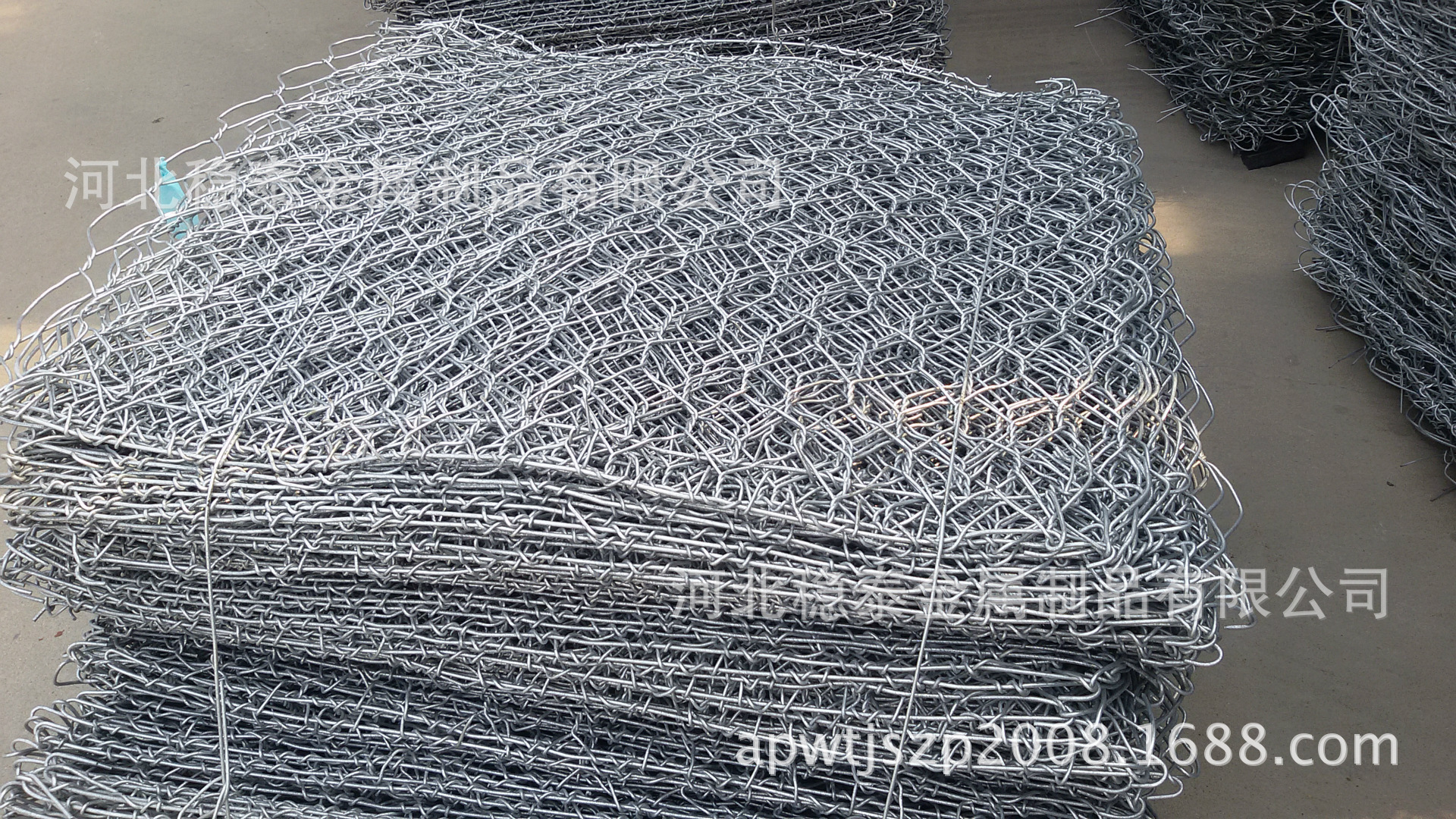 供应石笼网又被称作双绞格网格宾网蜂巢挡墙