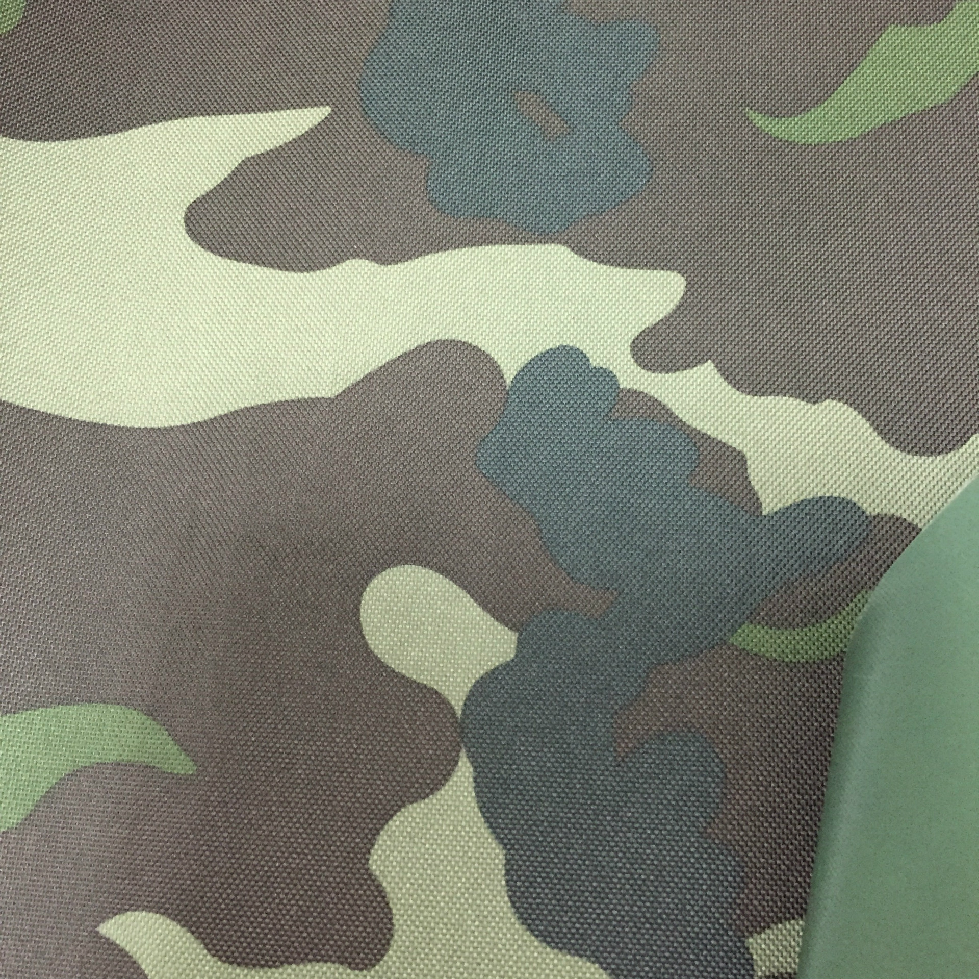 600d迷彩印花涤纶迷彩印花迷彩布现版迷彩印花