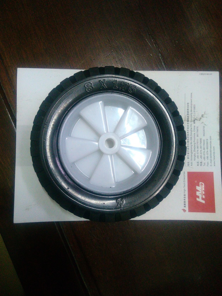 橡胶轮8*1.75质优钻石纹实芯橡塑轮子