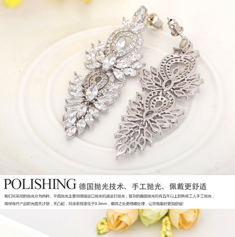 Fashion Jewelry Wholesale Aaa Zircon Super Flash Bridal Dinner Earrings Wholesale display picture 4