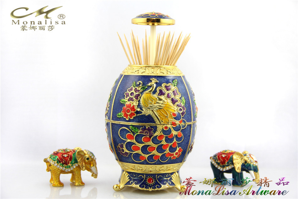 2362721749_595241442