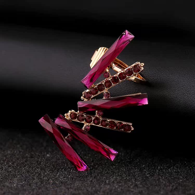 Diamond-studded Zircon Ear Clips display picture 12