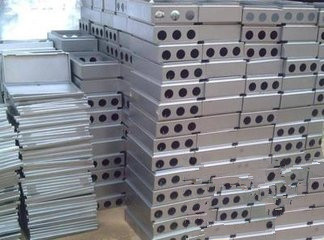 钣金加工，激光切割，水切割，报槽，室门外金属制造，剪板折弯