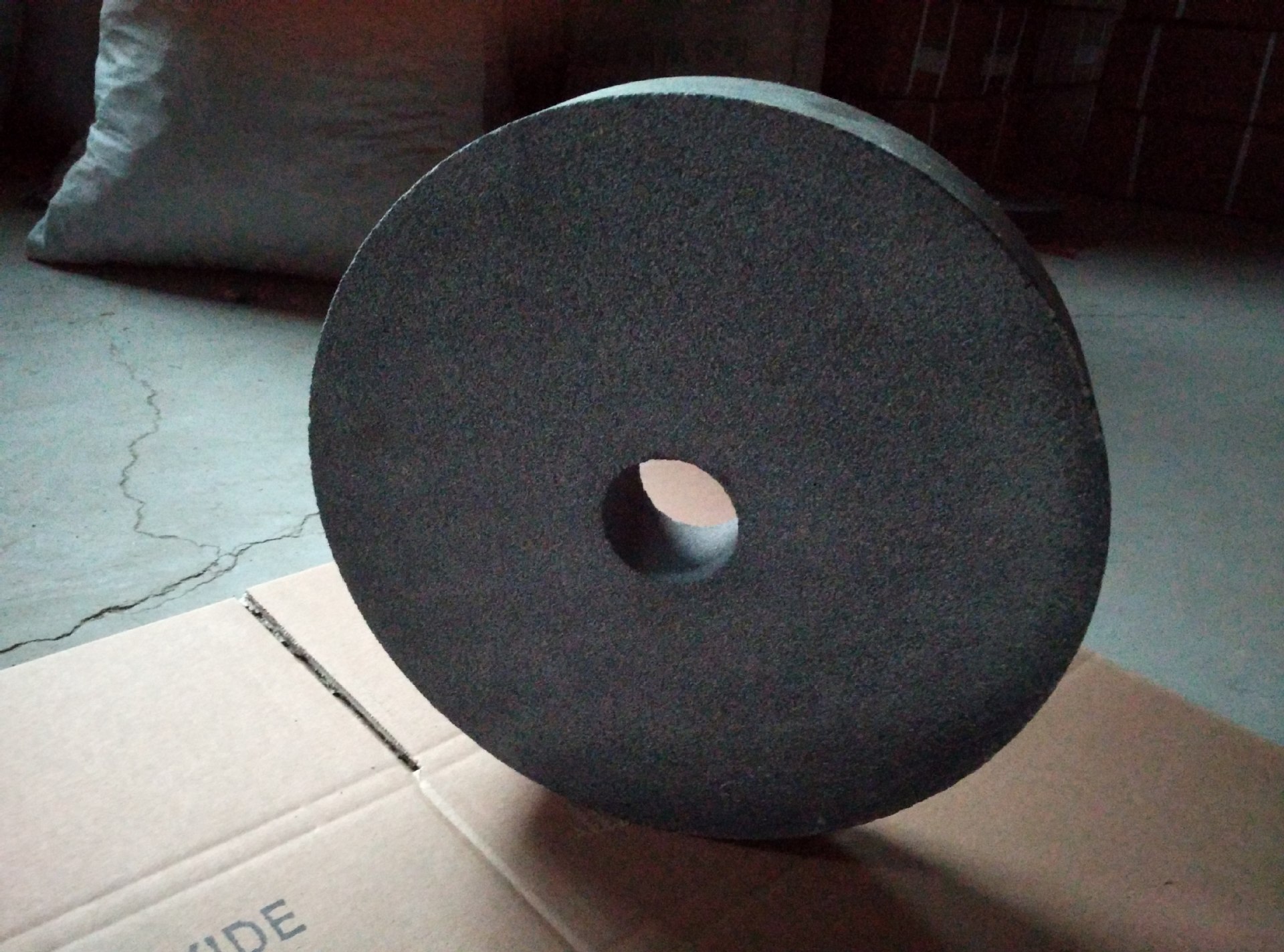 厂家直销加工定制棕刚玉氧化铝各种硬度粒度砂轮300*32*32金冠|ms