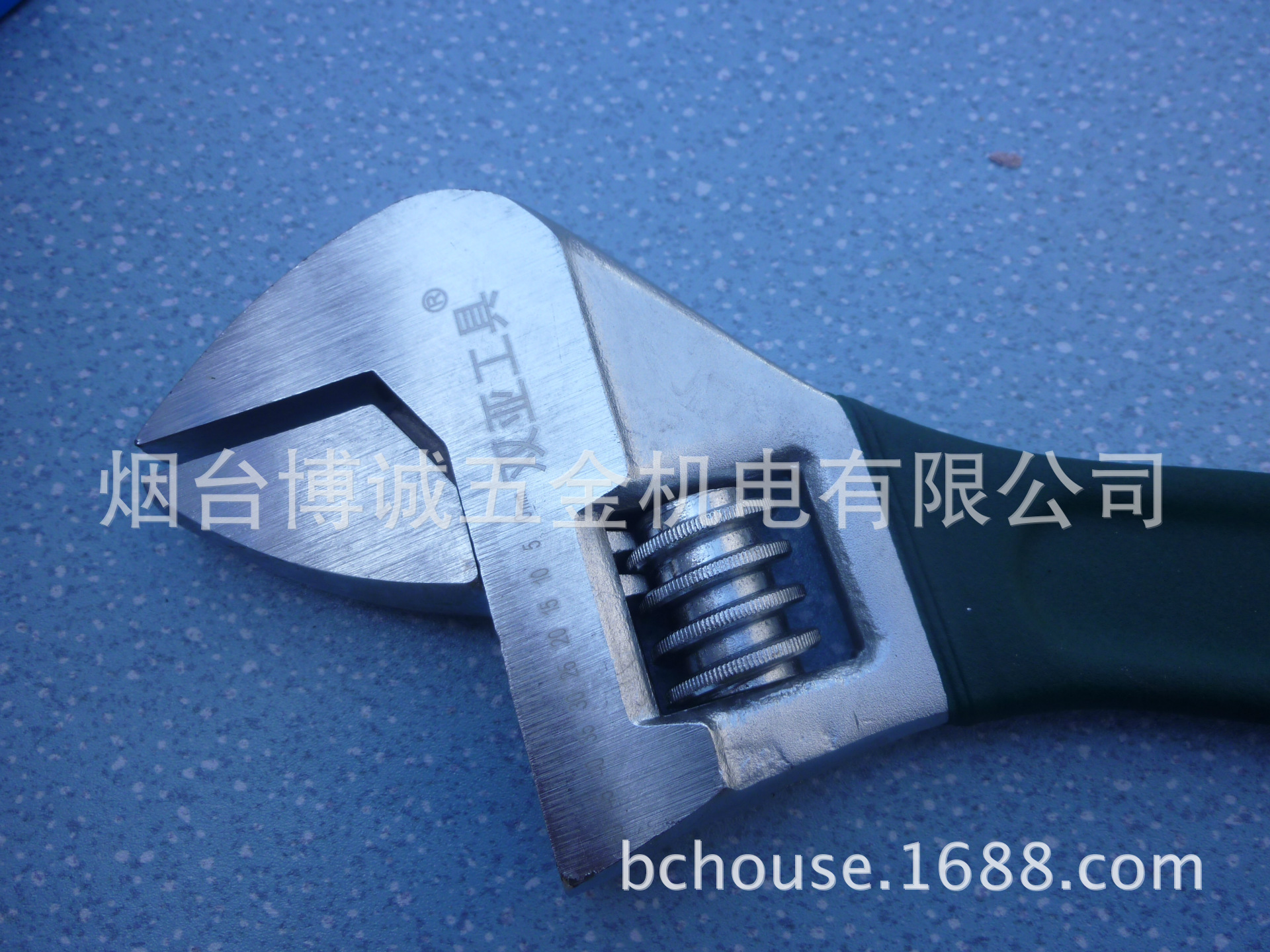 双亚沾塑柄活扳手6寸8寸10寸12寸250  300