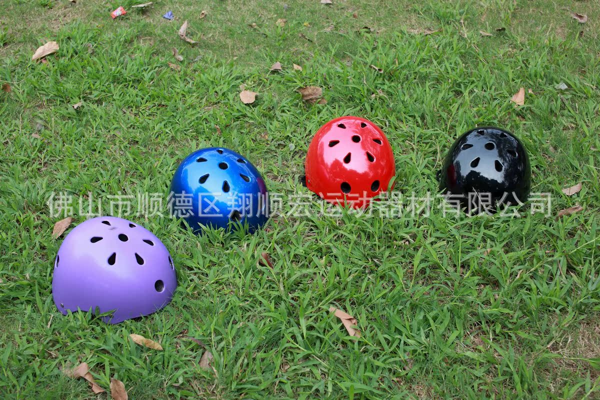 成人梅花头盔 运动多用途头盔男女通用款自行车骑行