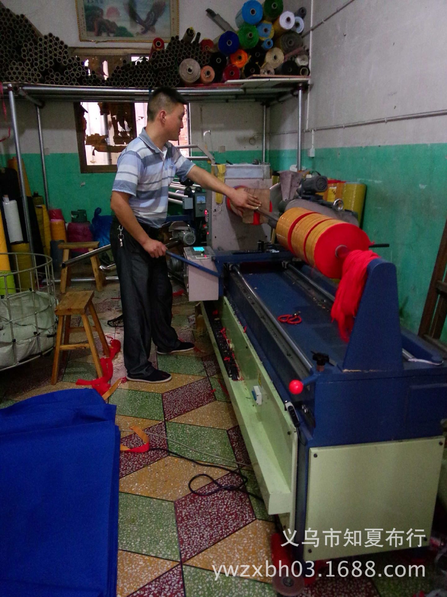 辅料厂生产照片