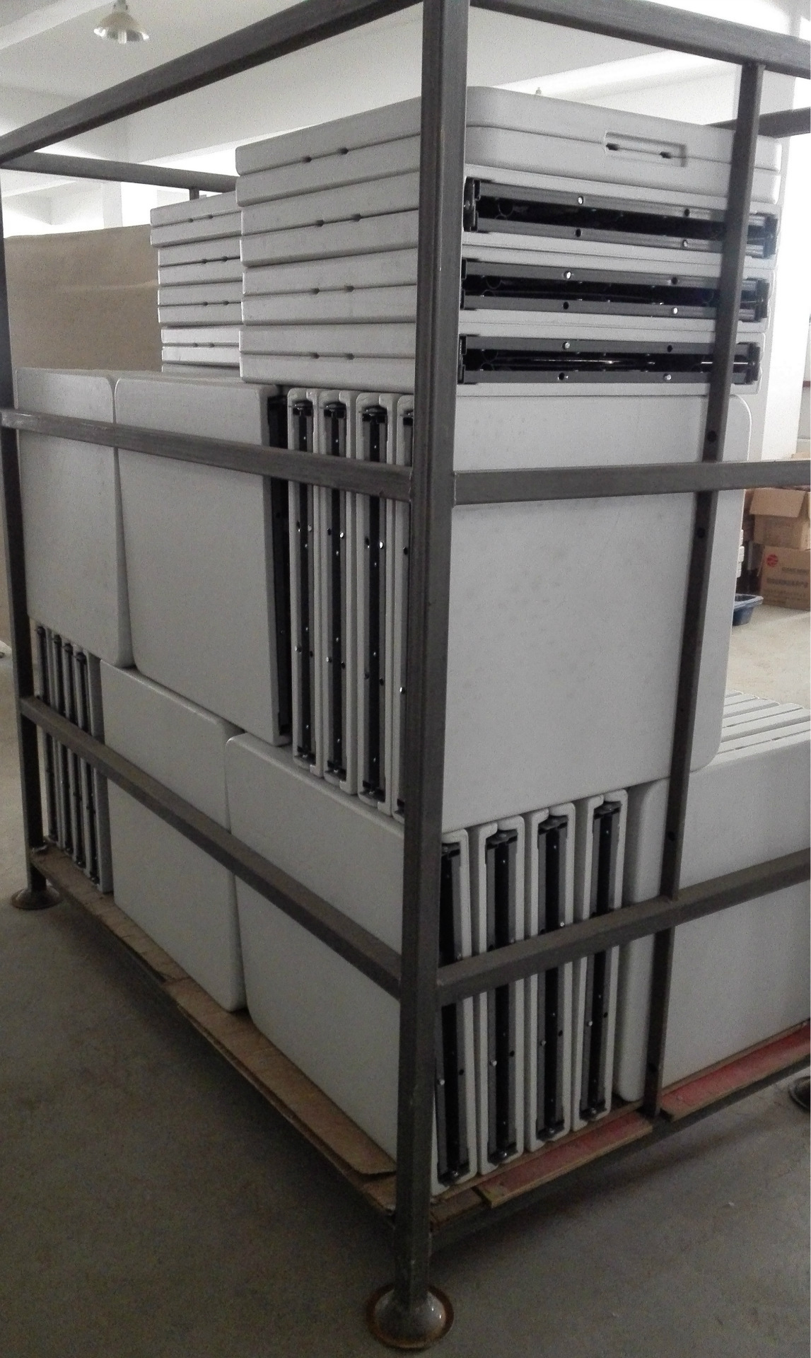 酒店宴会家具塑料圆桌钢架HDPE塑料圆桌经济实惠1.52米塑料折叠桌-阿里巴巴