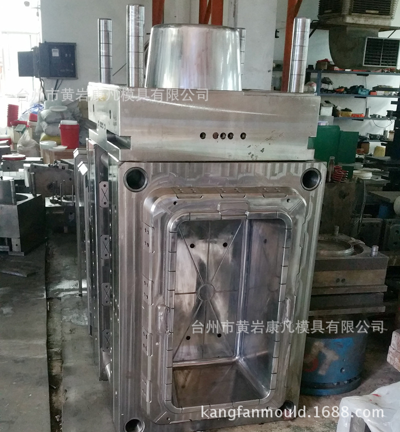 新产品塑料箱模具 储存桶 塑料水箱模具 塑料工具箱模具