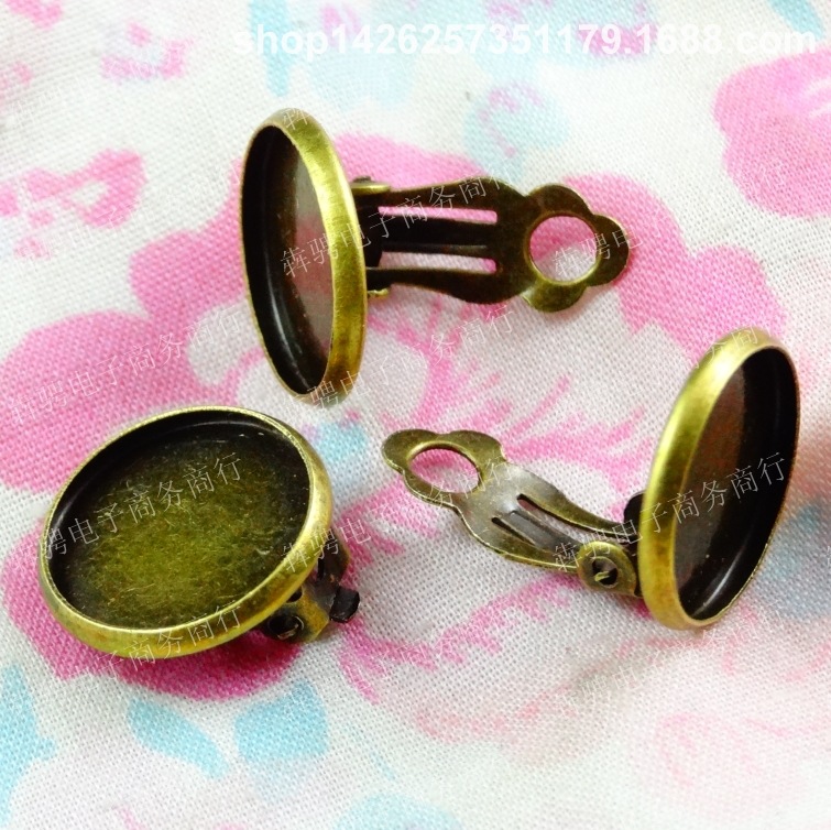 Retro ear clips