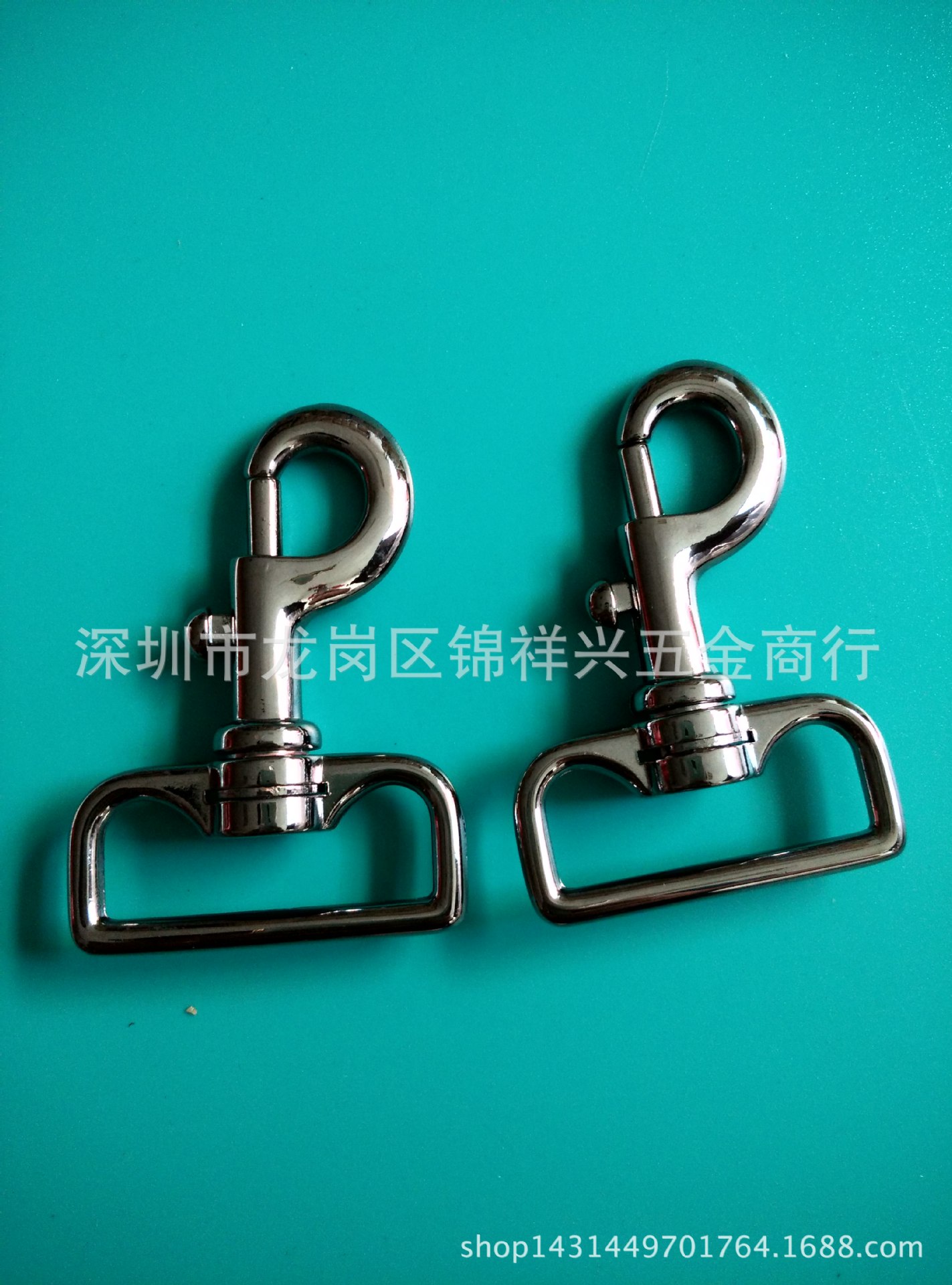 厂家供应优质锌合金狗扣箱包五金装饰狗扣（寸半）