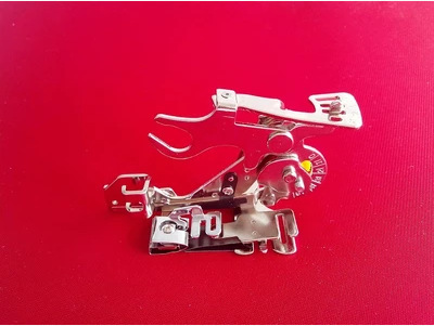 家用缝纫机打(折)褶压脚 55705打褶器 台湾品质 粉盒