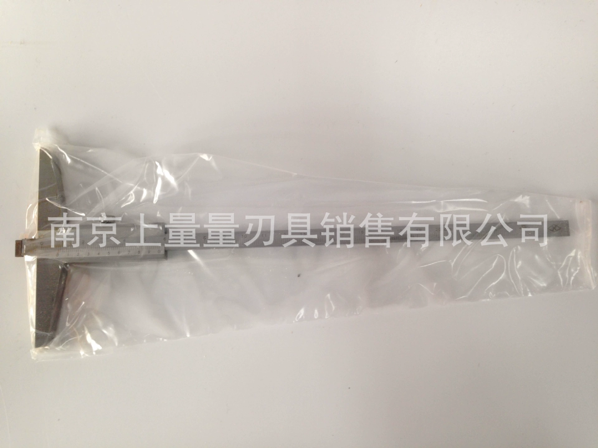 Верхний измерительный штангенциркуль с канавкой Глубина 0-200