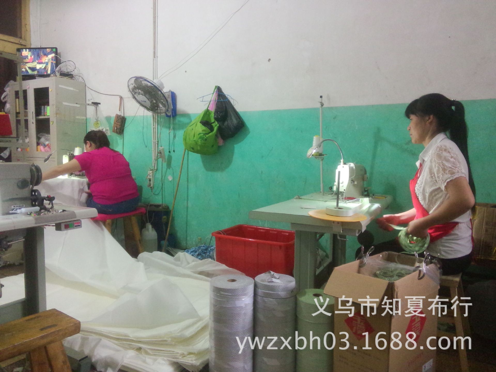 辅料厂生产照片