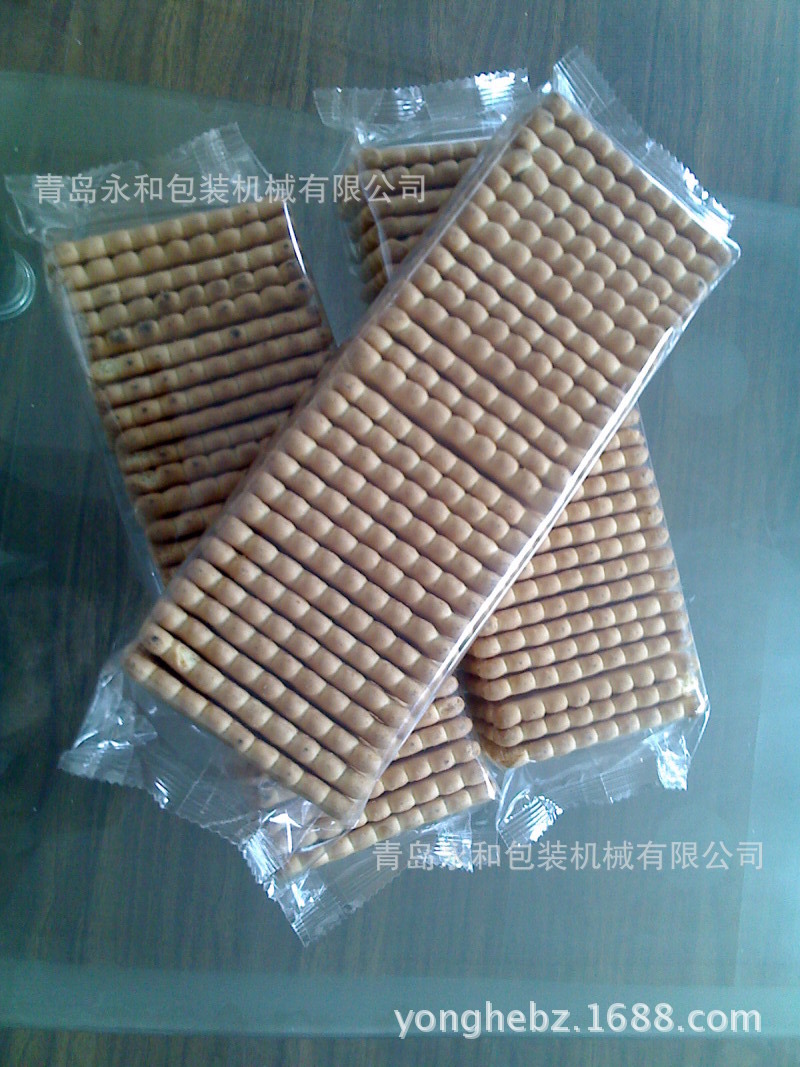 供应自动供料饼干无托盒包装机（配90度自动供料机） 自动包装机