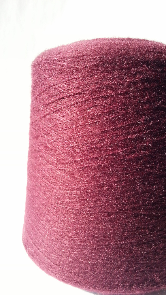 厂家供应毛腈色筒纱 28NM/2毛腈纱20/80  固体 膨体毛腈纱线