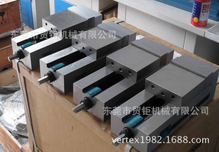 光面角固式虎钳 台湾一体光面直角虎钳 辁丰光面直角平口钳4寸