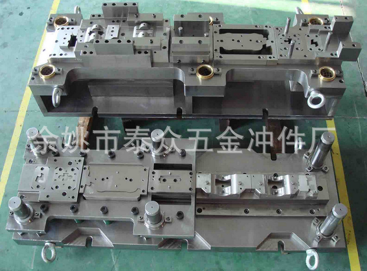 {03185A14-CBAF-4FBD-BF46-60E24