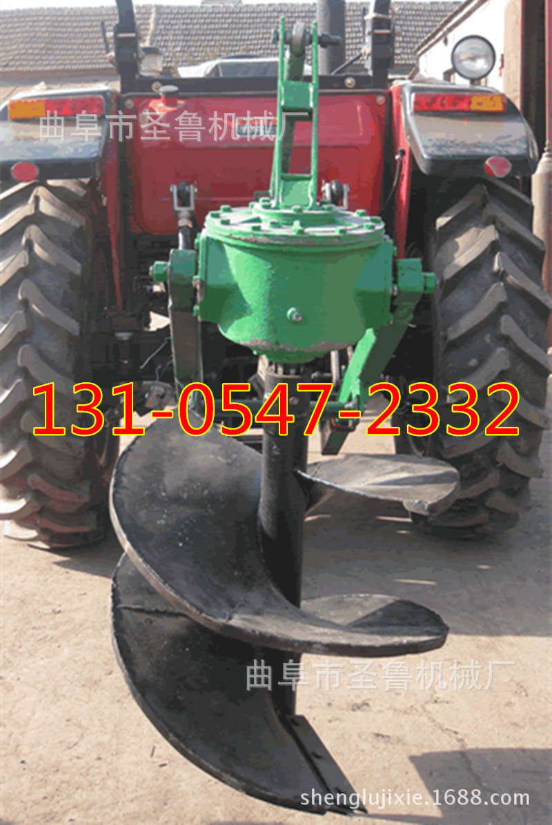 拖拉機(jī)打坑機(jī)1