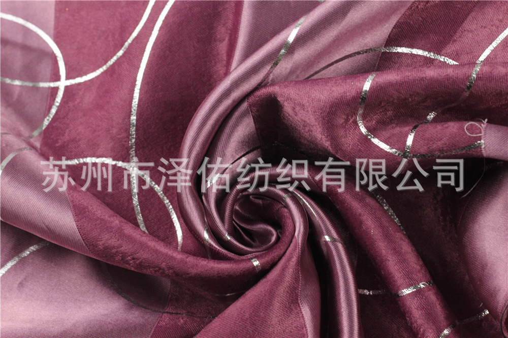 1896242811_1971704596