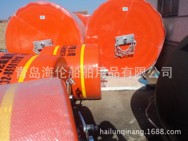 船舶停靠时使用的漂浮聚氨酯护舷  船靠碰垫 4488图防撞设施青岛