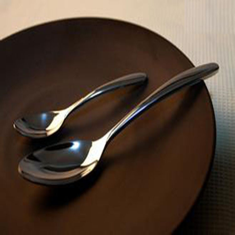 厂家批发加厚不锈钢宫廷勺中式汤勺不锈钢餐具吃饭勺儿童勺调羹勺