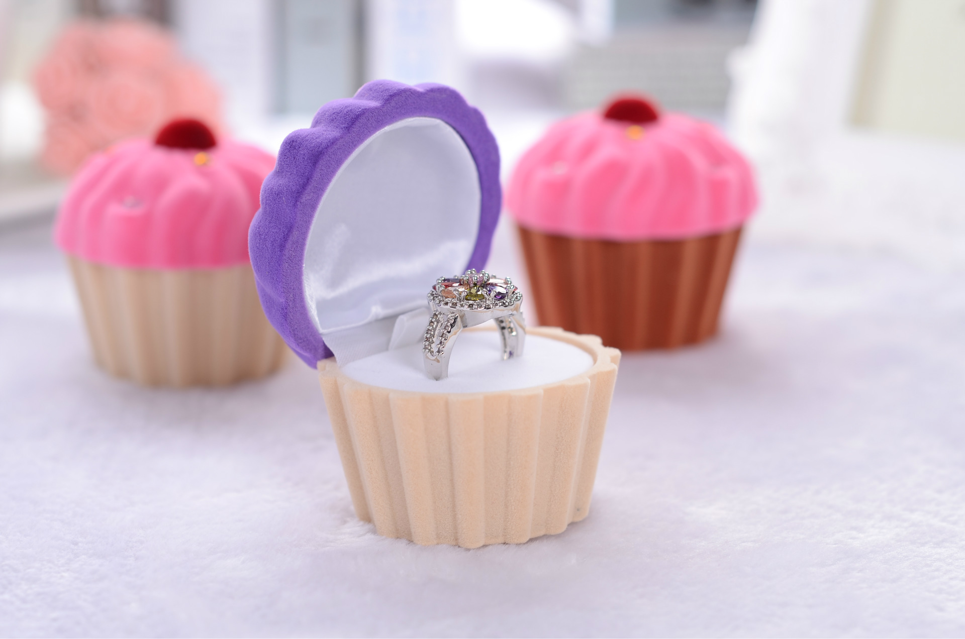 Flannel Material 1 Piece Cute Ice Cream Flannel Jewelry Boxes