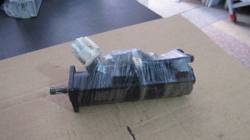 台州信达 二手安川电机 SGMAH-01AAA2B 保修三个月 询价