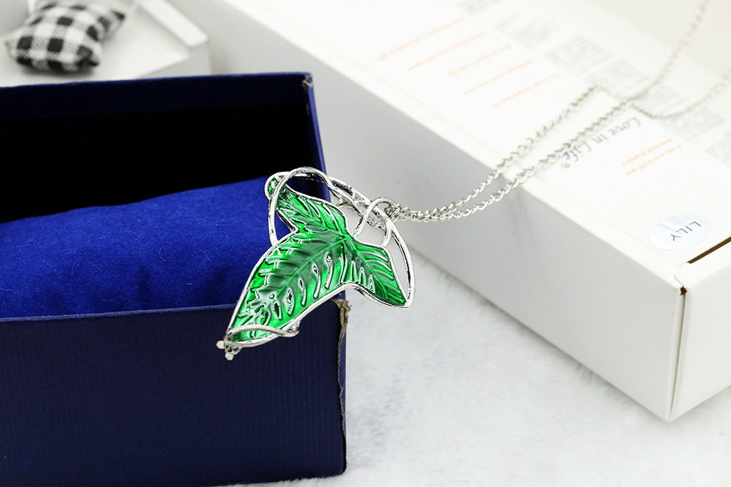 Europe And The United States Explosives Lord Of The Rings Elf Leaf Brooch Necklace display picture 3