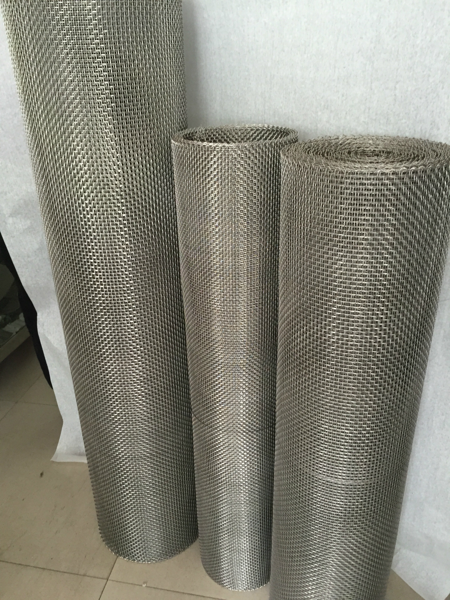 天隆厂家供应不锈钢丝网304 14目平纹编织国标品质过滤筛分编织网