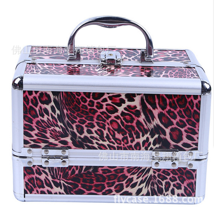供应新款时尚豹纹面料美妆箱，铝合金化妆箱，双开化妆工具箱。