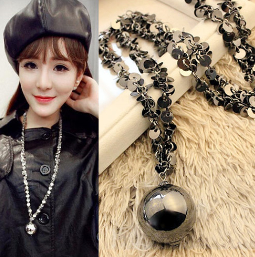 2389368023_1950307735