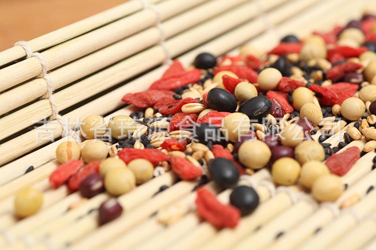 Freshly Milled Five Grain Soy Milk Base Pack Low Temperature Baked Multigrain with Goji Berry 15 Sachets quality and texture