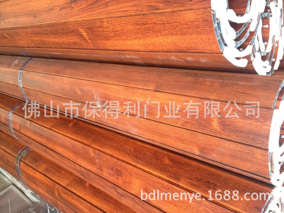 木紋色鋁合金門片5