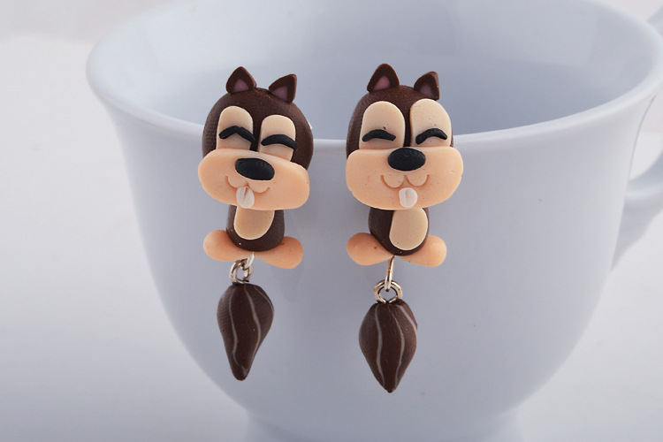 Außenhandels Schmuck Weiche Keramik Cartoon Eichhörnchen Tier Split Ohrringe Ohrringe display picture 6