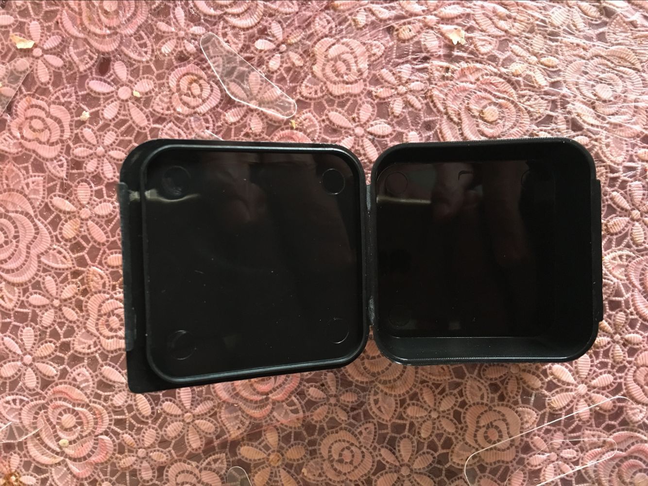 厂家直销 注塑通用黑色板牙包装盒（加工定制） 质量保证