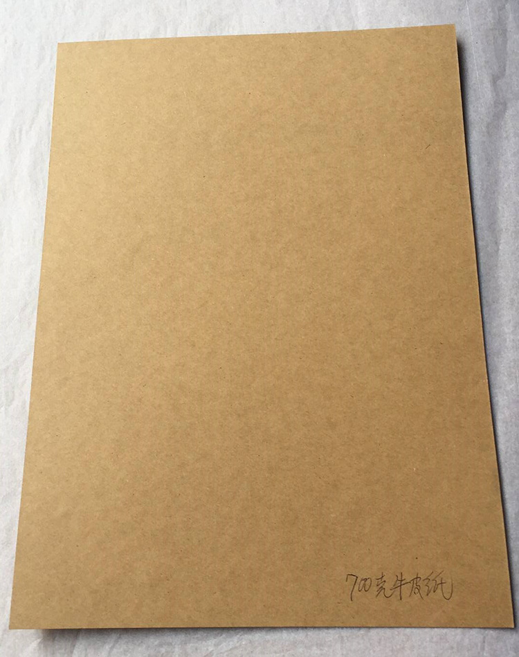 厂家批发 700牛皮包装平板纸  牛皮纸 棕色加厚牛皮纸
