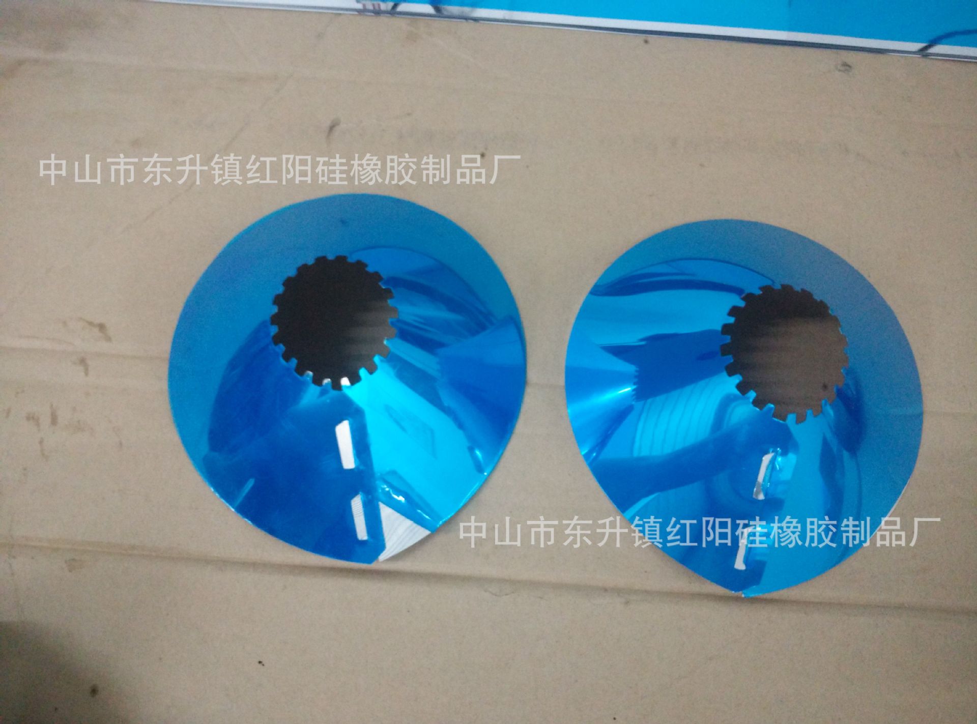 厂家直销PET银色反光镜片 LED灯具反光片 反光膜玩具装饰贴纸