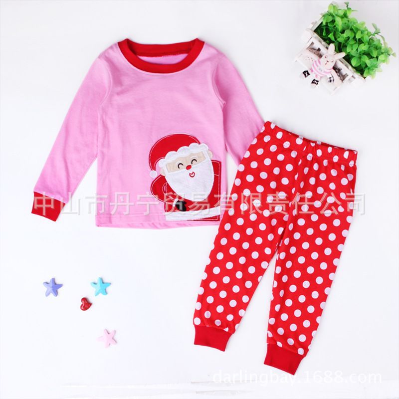 2_2568149615_2011825736