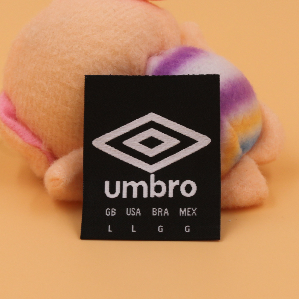 厂家直销热卖服装领标 对折标织唛设计，加工生产包邮 满包邮