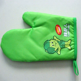 围裙、袖套;防烫手套;熨烫板