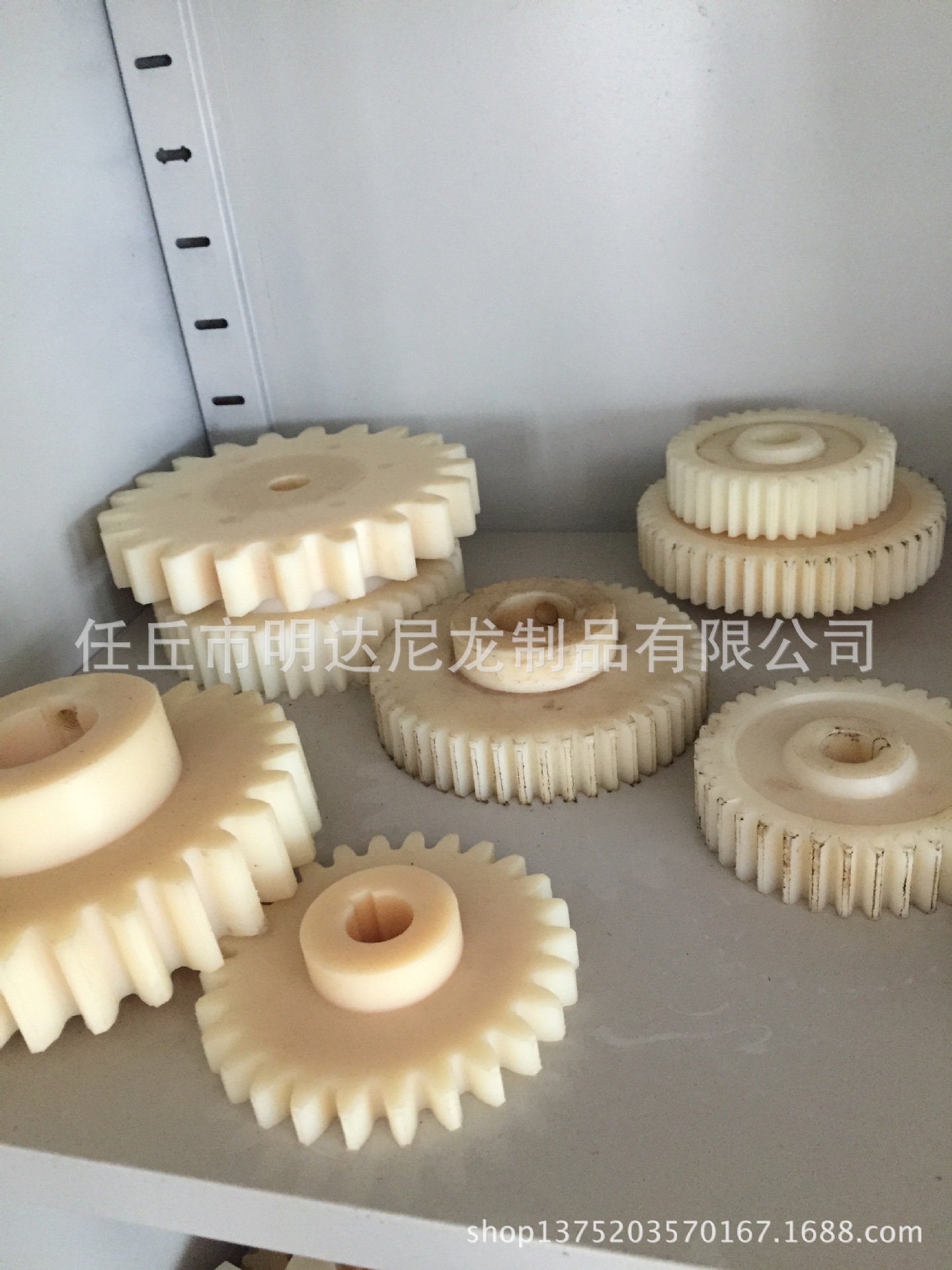 尼龙齿轮 MC尼龙齿轮 注塑齿轮 塑料件