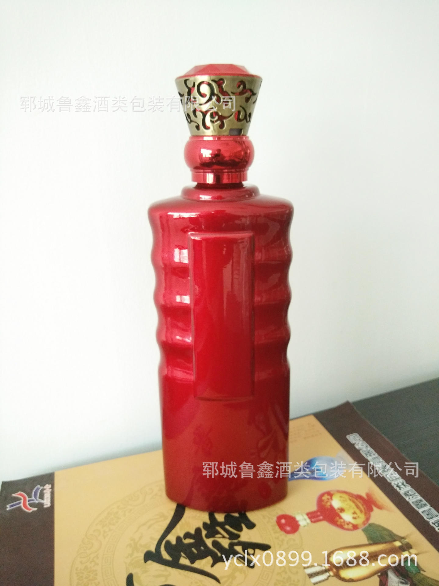 郓城玻璃瓶500ML精美喷涂彩瓶金属红酒瓶 各种工艺酒瓶