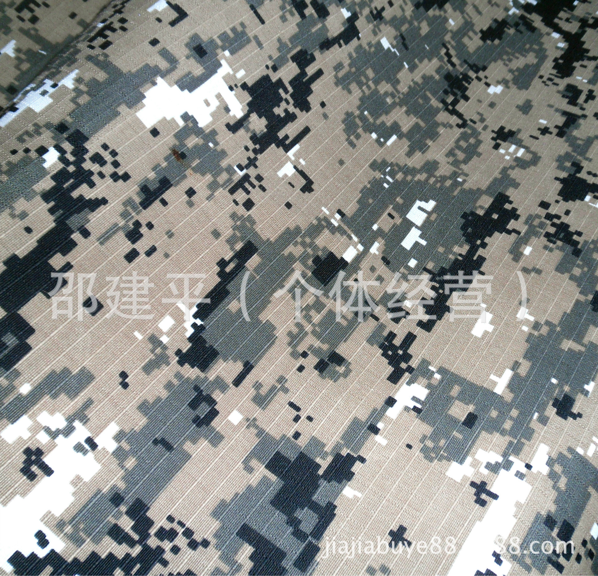 厂家批发格子印花布涤纶迷彩面料撕裂牢度好梭织服装面料现货