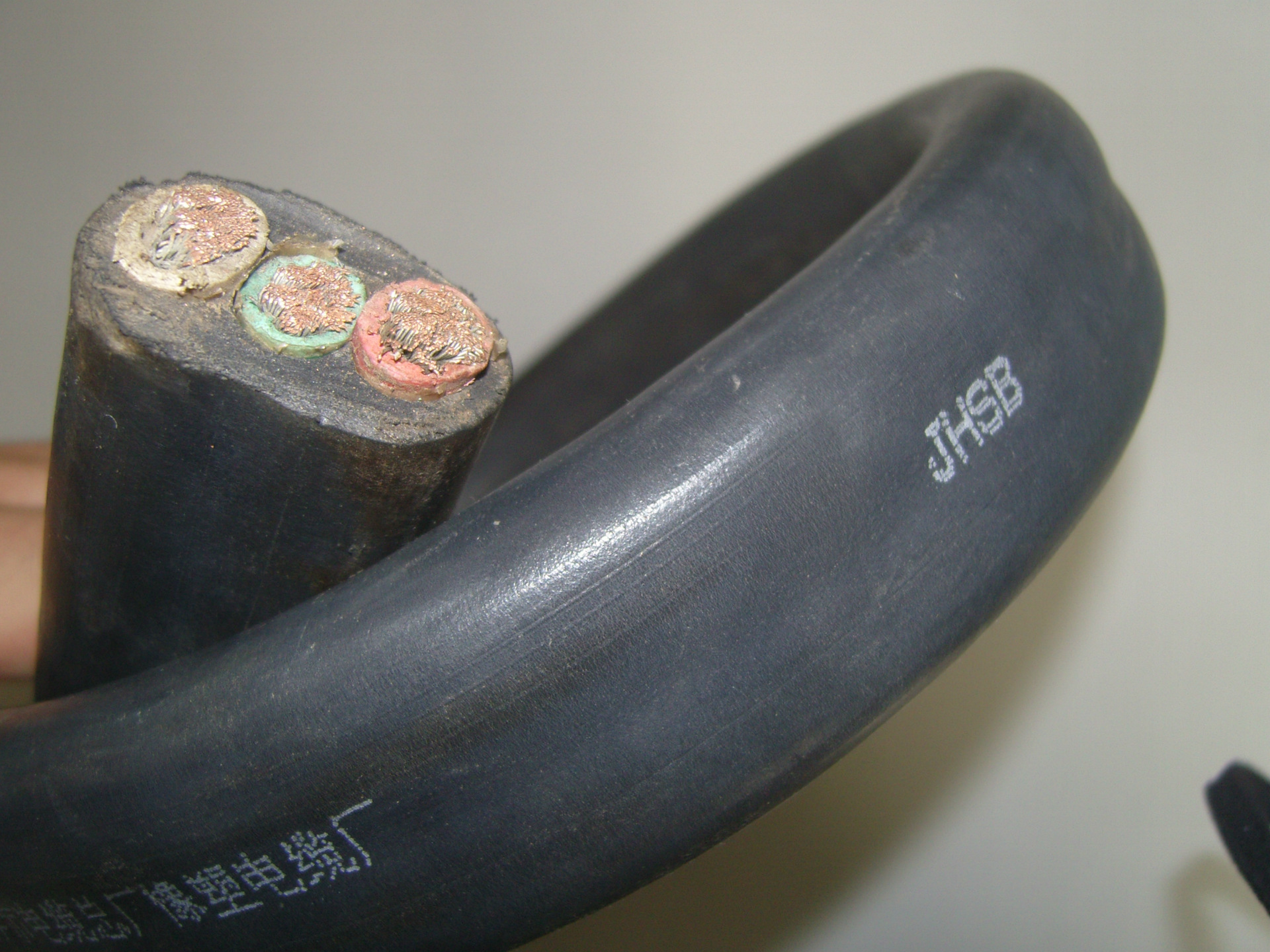 国标JHSB 防水橡套扁电缆 JHS3*10电缆厂家直销价格