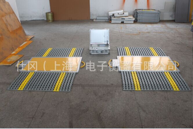 外销品质高便携式轴重仪 2块板便携式汽车衡无线触摸屏操作