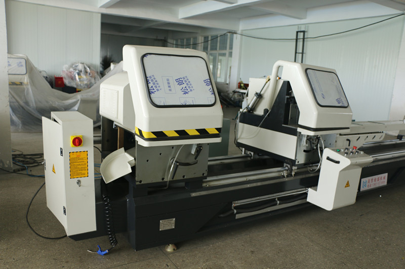 直销供应LJZ2X-500-4200双头精密切割锯 小型铝材专用切割机