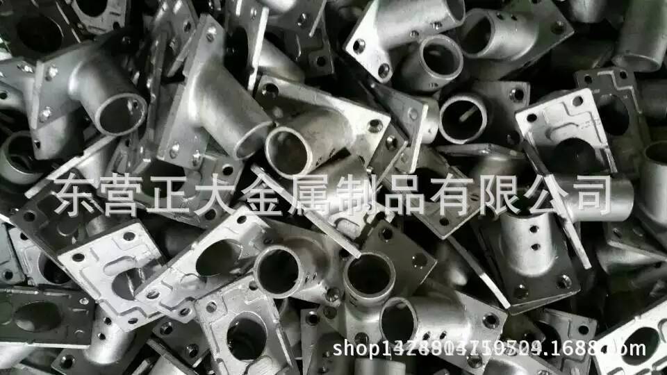 2458318266_1796013919