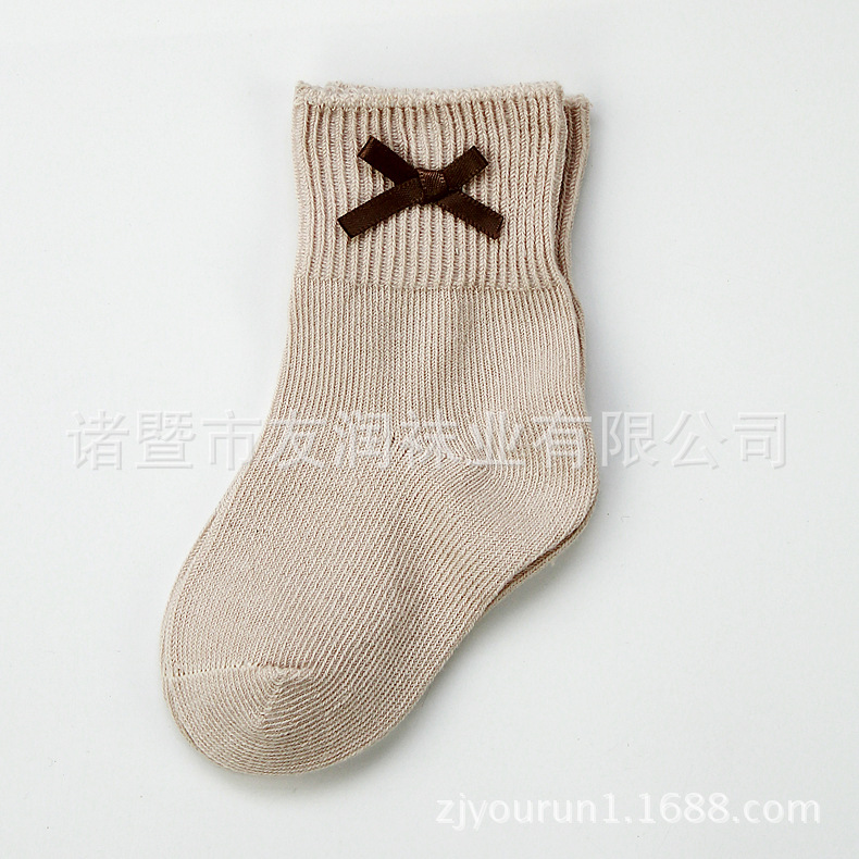 Algodón peinado anti-pilling suave aguja DOBLE BOCA suelta calcetines de bebé lindo arco dispensación antideslizante calcetines de los niños